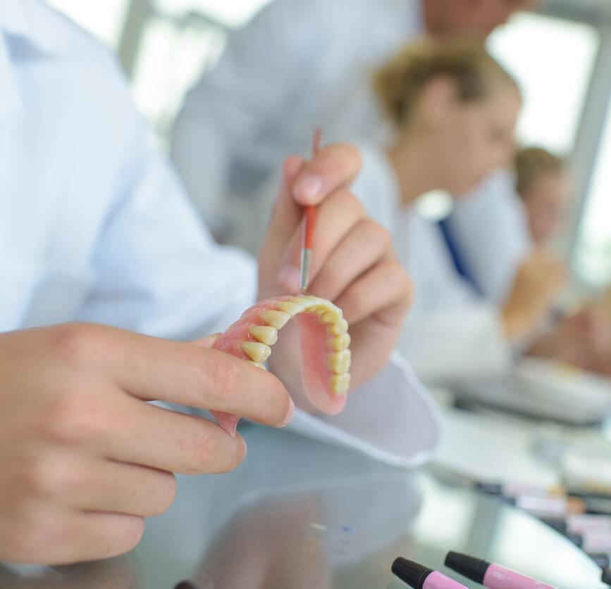 What Are The Different Types Of Tooth Replacement Options? - Huntsville ...